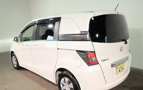 Honda Freed I, 2014 год, 879 000 рублей, 2 фотография