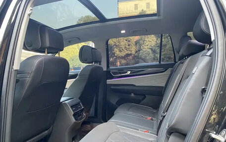 Volkswagen Teramont I, 2024 год, 5 050 017 рублей, 10 фотография