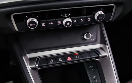 Audi Q3, 2022 год, 2 850 000 рублей, 14 фотография