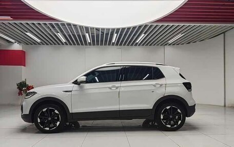 Volkswagen T-Cross I, 2021 год, 1 516 153 рублей, 2 фотография