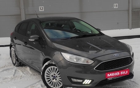 Ford Focus III, 2017 год, 999 000 рублей, 3 фотография