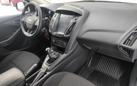 Ford Focus III, 2017 год, 999 000 рублей, 10 фотография