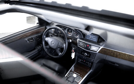 Mercedes-Benz E-Класс, 2012 год, 2 300 000 рублей, 12 фотография