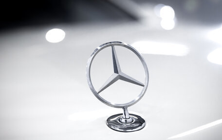 Mercedes-Benz E-Класс, 2012 год, 2 300 000 рублей, 9 фотография