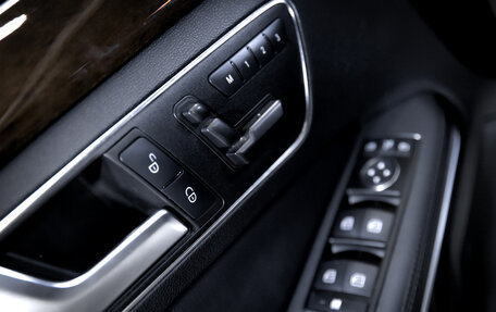 Mercedes-Benz E-Класс, 2012 год, 2 300 000 рублей, 19 фотография