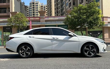 Hyundai Elantra, 2022 год, 1 192 000 рублей, 5 фотография
