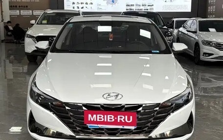 Hyundai Elantra, 2022 год, 1 580 009 рублей, 2 фотография