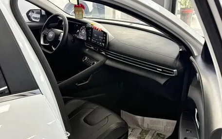 Hyundai Elantra, 2022 год, 1 580 009 рублей, 8 фотография