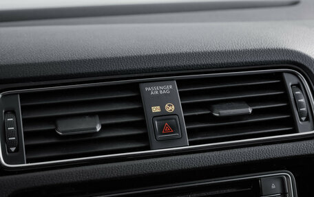 Volkswagen Jetta VI, 2017 год, 1 275 000 рублей, 13 фотография