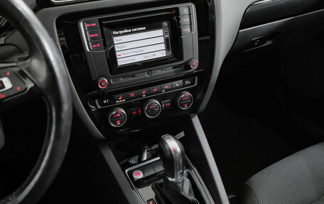 Volkswagen Jetta VI, 2017 год, 1 275 000 рублей, 21 фотография