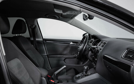 Volkswagen Jetta VI, 2017 год, 1 275 000 рублей, 26 фотография