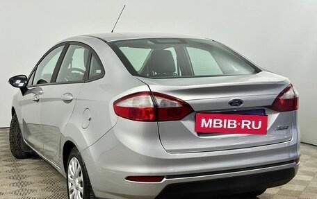 Ford Fiesta, 2015 год, 995 000 рублей, 3 фотография