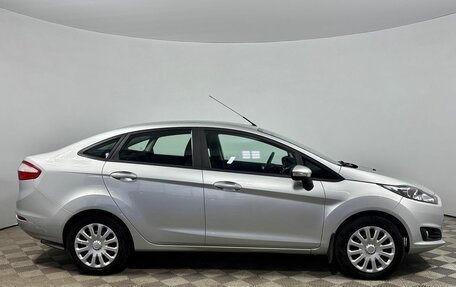 Ford Fiesta, 2015 год, 995 000 рублей, 6 фотография