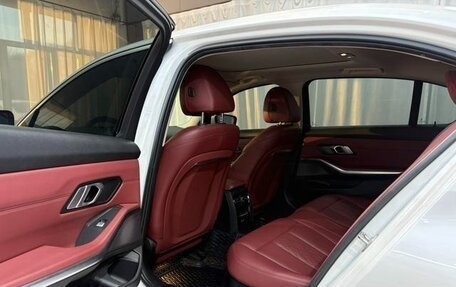 BMW 3 серия, 2023 год, 3 390 000 рублей, 10 фотография