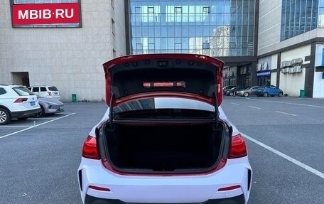 BMW 1 серия, 2022 год, 1 550 000 рублей, 20 фотография