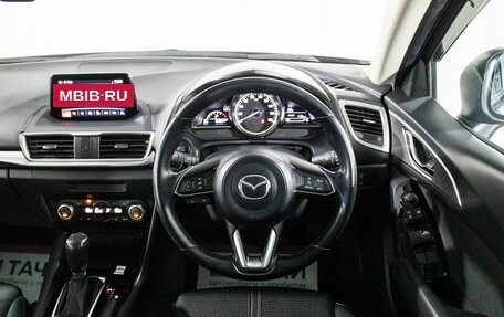 Mazda Axela, 2019 год, 1 600 000 рублей, 8 фотография