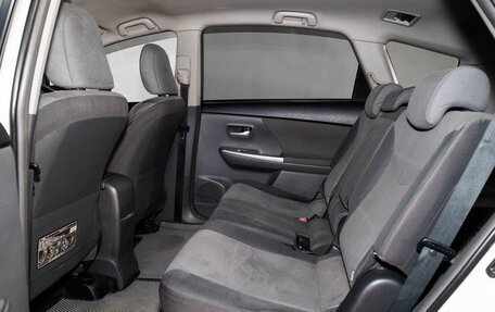 Toyota Prius Alpha I (ZVW40/41), 2013 год, 1 300 000 рублей, 7 фотография