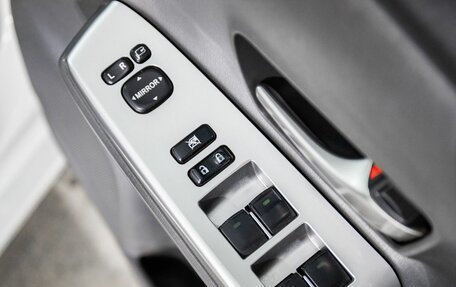 Toyota Prius Alpha I (ZVW40/41), 2013 год, 1 300 000 рублей, 16 фотография