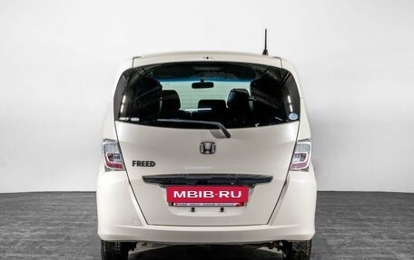 Honda Freed I, 2012 год, 1 300 000 рублей, 4 фотография