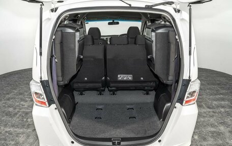 Honda Freed I, 2012 год, 1 300 000 рублей, 18 фотография