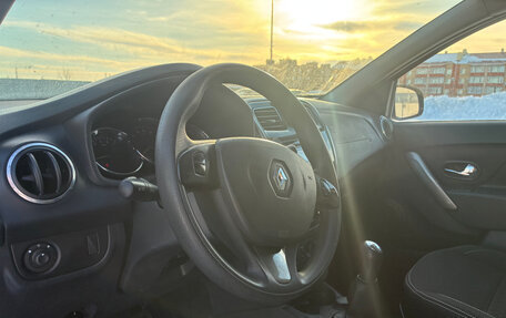 Renault Logan II, 2016 год, 800 000 рублей, 8 фотография