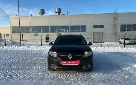 Renault Logan II, 2016 год, 800 000 рублей, 2 фотография