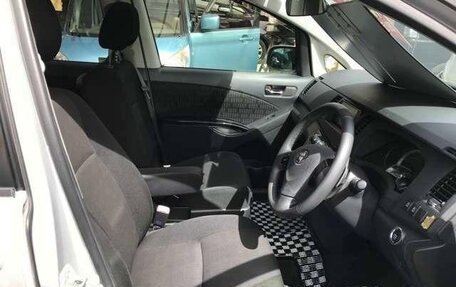 Toyota ISis I, 2016 год, 1 105 000 рублей, 9 фотография