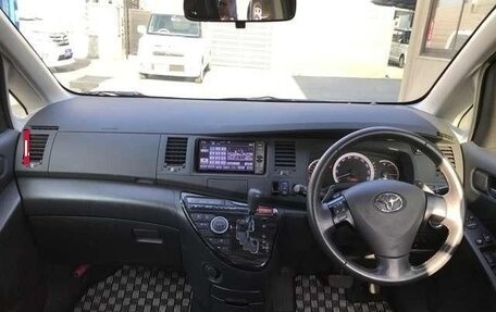 Toyota ISis I, 2016 год, 1 105 000 рублей, 8 фотография