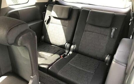 Toyota ISis I, 2016 год, 1 105 000 рублей, 20 фотография