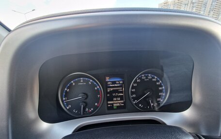 Toyota RAV4, 2018 год, 2 400 000 рублей, 4 фотография