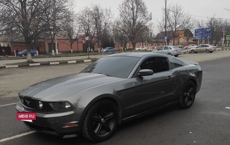 Ford Mustang VI рестайлинг, 2009 год, 2 000 000 рублей, 3 фотография