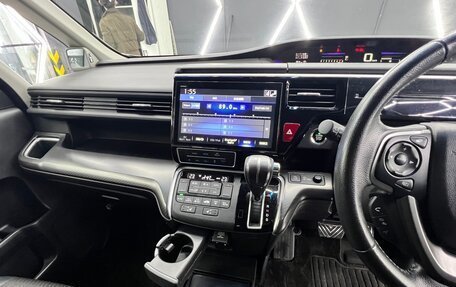 Honda Stepwgn IV, 2019 год, 2 670 000 рублей, 16 фотография