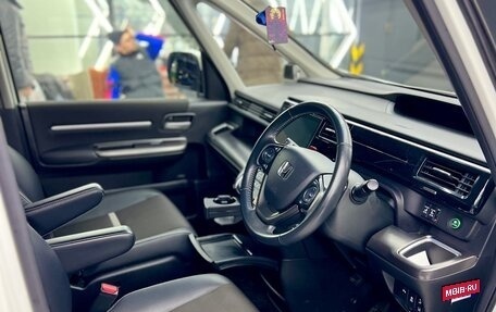 Honda Stepwgn IV, 2019 год, 2 670 000 рублей, 17 фотография