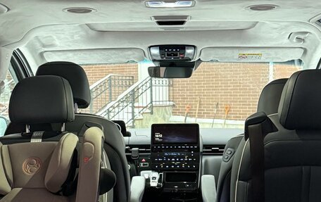 Hyundai Staria, 2022 год, 6 000 000 рублей, 4 фотография