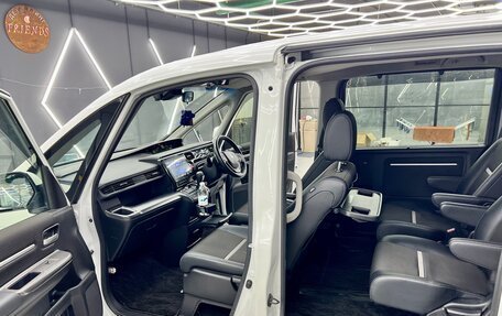 Honda Stepwgn IV, 2019 год, 2 670 000 рублей, 23 фотография