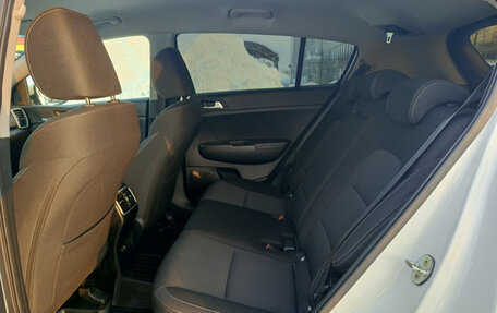 KIA Sportage IV рестайлинг, 2021 год, 2 650 000 рублей, 15 фотография