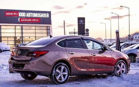 Opel Astra J, 2013 год, 855 000 рублей, 6 фотография