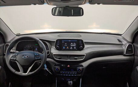 Hyundai Tucson III, 2019 год, 2 350 000 рублей, 19 фотография