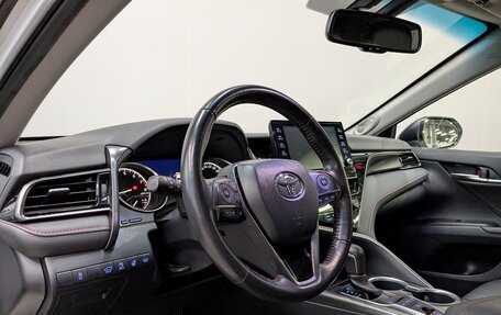 Toyota Camry, 2021 год, 4 095 000 рублей, 3 фотография