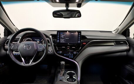 Toyota Camry, 2021 год, 4 095 000 рублей, 17 фотография