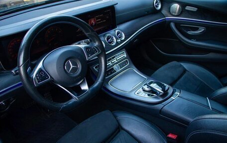 Mercedes-Benz E-Класс, 2016 год, 2 850 000 рублей, 4 фотография