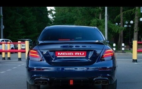 Mercedes-Benz E-Класс, 2016 год, 2 850 000 рублей, 2 фотография