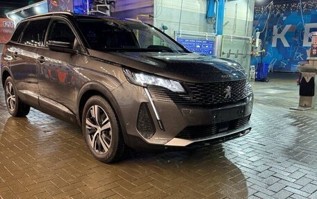 Peugeot 5008 II, 2022 год, 2 100 000 рублей, 2 фотография