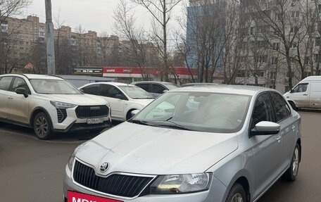 Skoda Rapid I, 2018 год, 1 475 000 рублей, 14 фотография