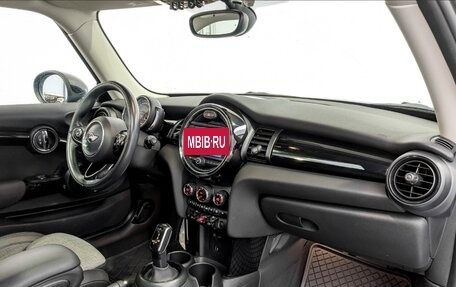 MINI Hatch, 2018 год, 1 750 000 рублей, 7 фотография