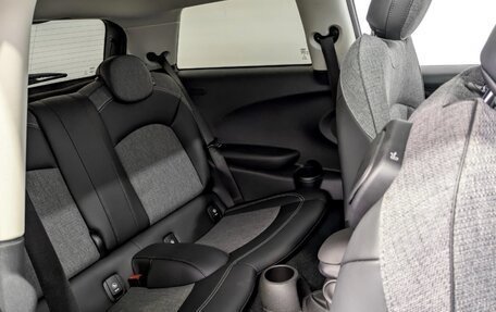 MINI Hatch, 2018 год, 1 750 000 рублей, 8 фотография