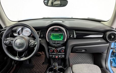 MINI Hatch, 2018 год, 1 750 000 рублей, 10 фотография