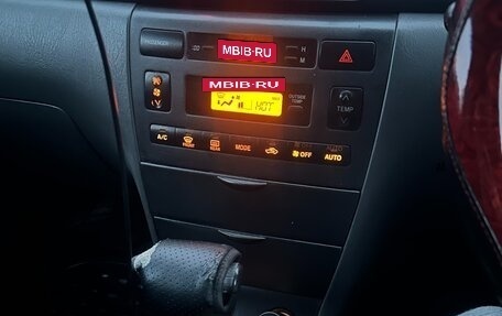 Toyota Corolla, 2003 год, 795 000 рублей, 10 фотография