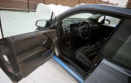 BMW i3 I01 рестайлинг, 2017 год, 2 500 000 рублей, 11 фотография