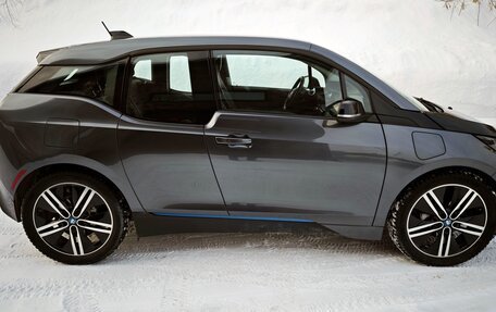 BMW i3 I01 рестайлинг, 2017 год, 2 500 000 рублей, 8 фотография